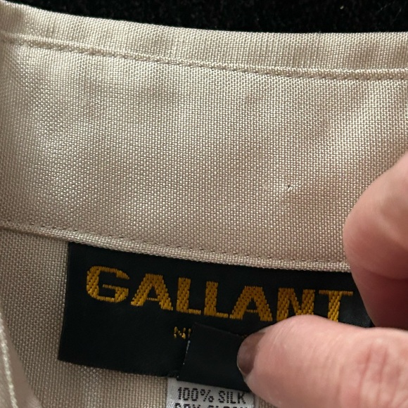 100% Silk, GALLANT New York Blouse - Picture 6 of 6